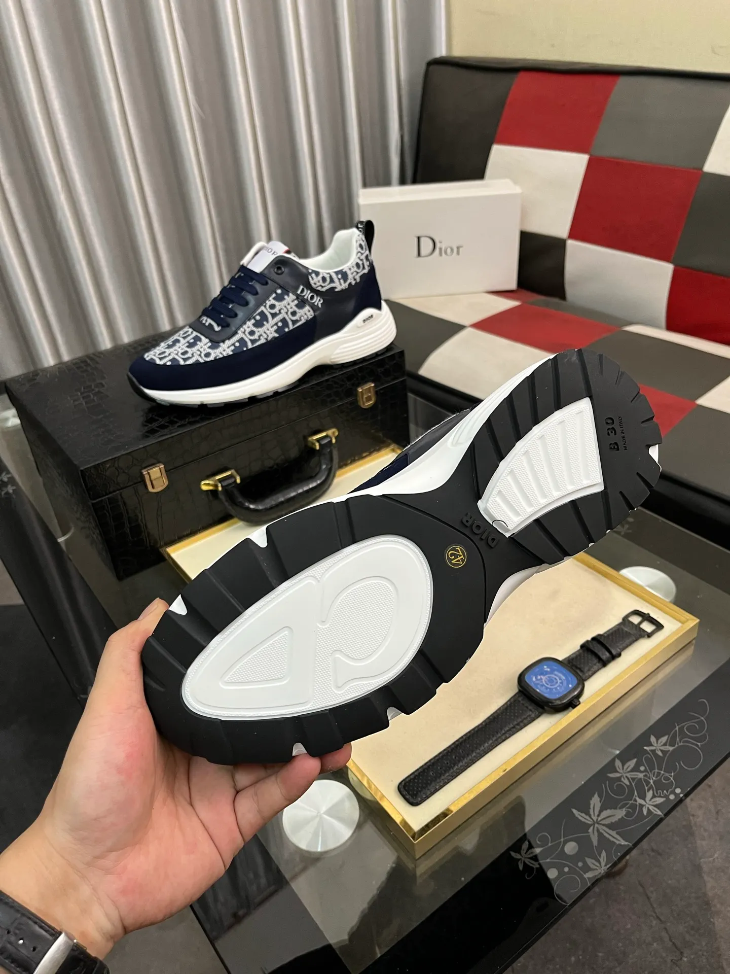Men's shoes 💰440⌚️⌚️[Dior] 2025 Dior original lace-up low-top men's shoes, classic casual shoes 🔥This model is the official flagship model, quality, made by famous original factory designers, using high-quality cowhide with original materials ➕Comfortable and breathable mesh lining➕Pigskin insoles, perfect last shape, generous and fashionable design, attracting the pursuit of many consumers, what they want is the highest quality in the market. Code number: 38--443️⃣Colors available